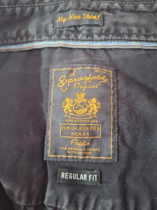 Camisa Negra Manga Larga .