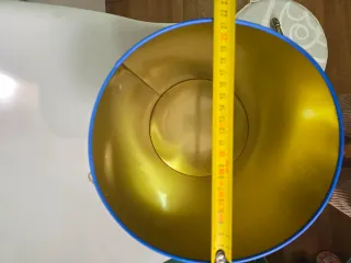 Caja restaurada hecha a mano de metal