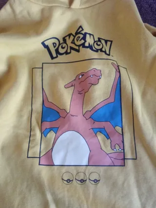 Sudadera Pokémon Charizard Amarilla