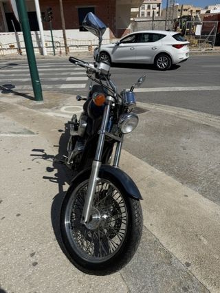Honda VT600C Shadow Cruiser Moto