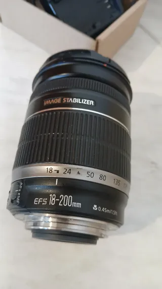 Canon EOS 50D + Objetivo EF-S 18-200