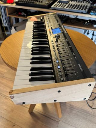 Behringer DeepMind 12 Sintetizador
