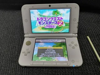 Consola Nintendo 3DS LL Jap Dragon Quest M. 2