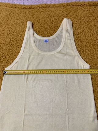 Camiseta interior amarilla años 80