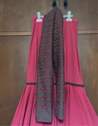 Falda flamenca roja con volantes