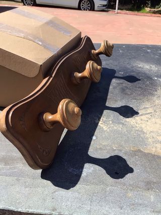 Perchero de madera rústico