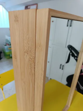 Mueble baño en madera natural con espejo