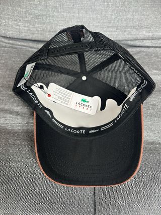 Gorra Lacoste Sport Marrón y Negra