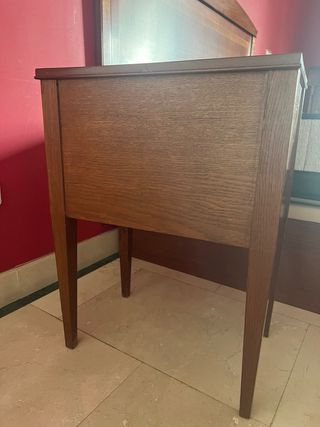 Dormitorio de matrimonio clásico madera