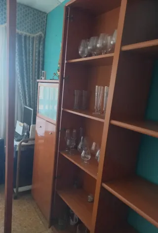 Vitrina Comedor + Estantería Madera+ REGALO CUADRO