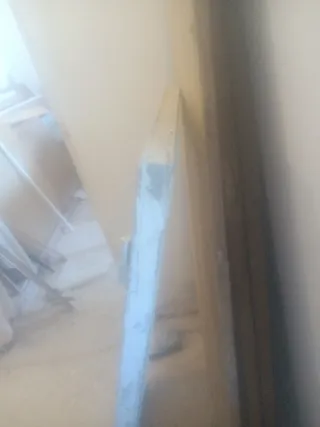 Ventana abatible de aluminio De1'30 de altura x 64