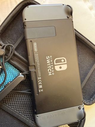 Nintendo Switch Completa con Accesorios