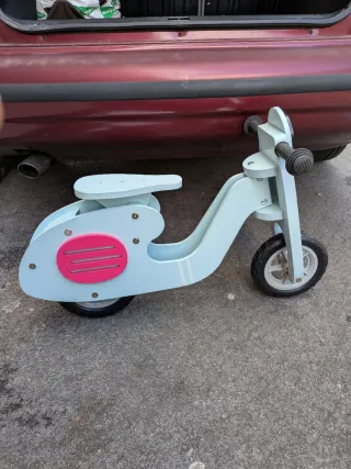 Bici de madera para niños