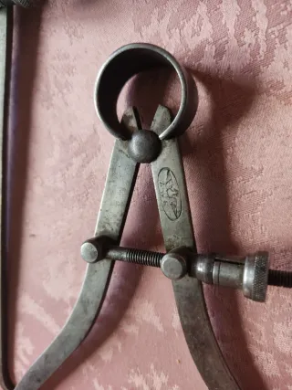 Herramientas de medición (compás)