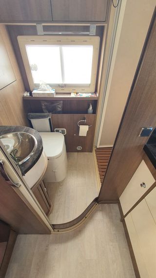 Challenger Genesis 30 Ford Transit – 4 plazas – Pl