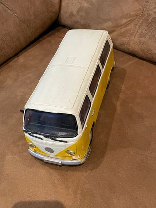 Volkswagen T1 Samba 1:18