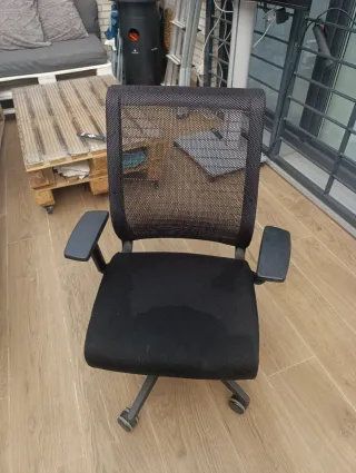 Silla de oficina Steelcase Negra