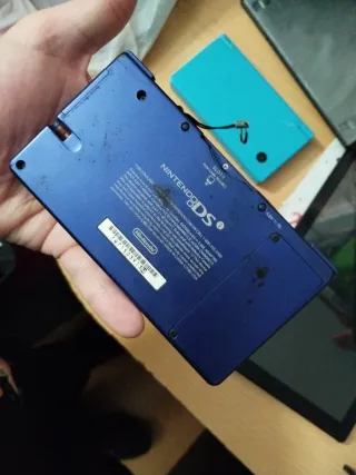 Nintendo DSi Blu - Pulsanti L/R non funzionano