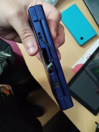 Nintendo DSi Blu - Pulsanti L/R non funzionano
