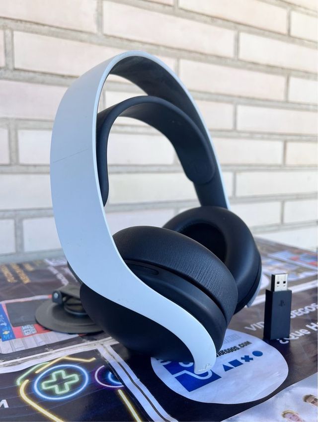 Auriculares Sony Pulse 3D Negros y Blancos