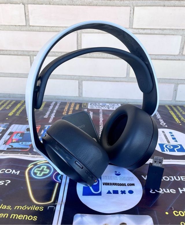 Auriculares Sony Pulse 3D Negros y Blancos