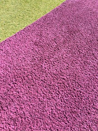Alfombra grande pelo corto púrpura