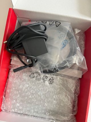 Nintendo Switch OLED + Custodia Viola