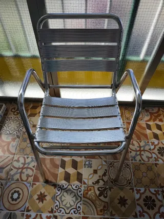 Juego de 2 sillas de metal