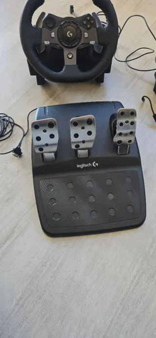 Volante Logitech G920 + Palanca de Cambios Xbox/PC