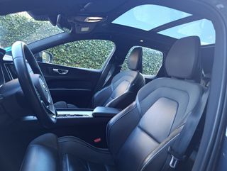 Volvo XC60 2022 R-Desing T6 Hibrido 80km Autonomía