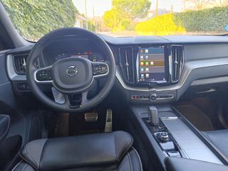 Volvo XC60 2022 R-Desing T6 Hibrido 80km Autonomía