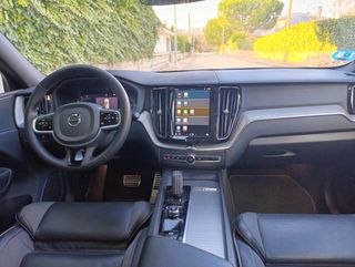 Volvo XC60 2022 R-Desing T6 Hibrido 80km Autonomía