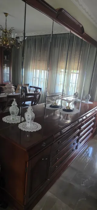 Mueble buffet madera y cristal