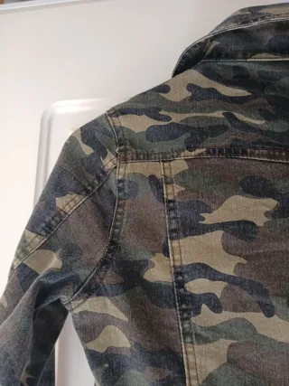 Cazadora tejana camuflaje mujer Talla S