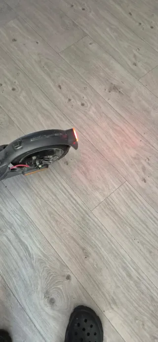 Patinete Eléctrico Xiaomi Plegable + Cargador