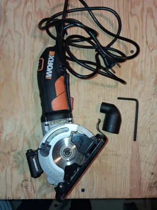 Sierra circular World de 400w 85mm