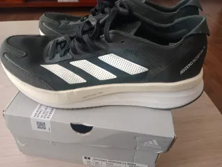 Adidas adizero Boston 11 placa de carbono n45