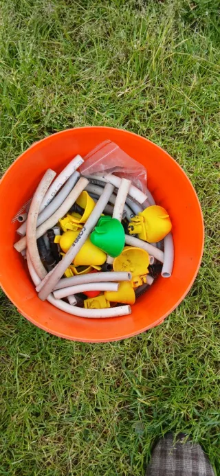 Comedero y Bebedero para Gallinas