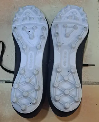 Botas Fútbol Kipsta Agility 100 Negras EU 47 BR 45