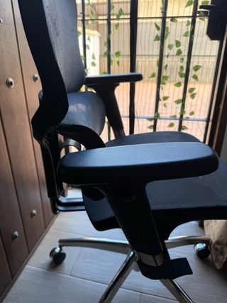 Silla Oficina Ergonómica SIHOO Negra Transpirable