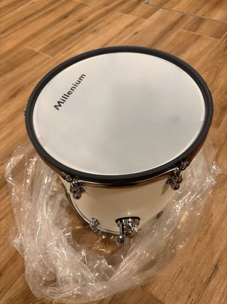 Tom de suelo 14x14 Millenium