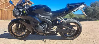 Honda CBR 600RR 2008 Negra