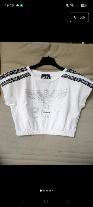 T-shirt Boy London bianca con strass