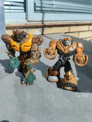 Lote 6 figuras: Gormiti, Xenox...