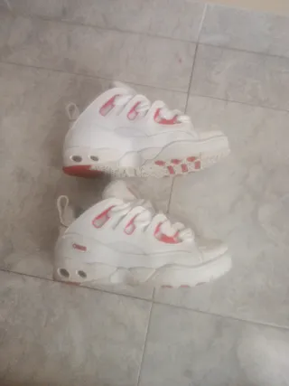 Zapatillas Osiris Talla 41 Blancas Rojas.