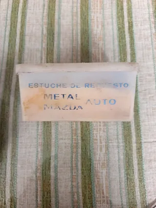 Estuche Bombillas Renault 6