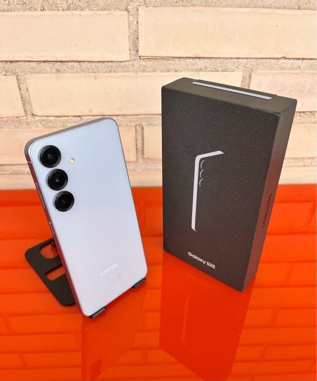 Samsung Galaxy S25 128GB Plata