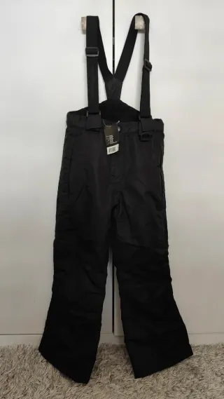 Pantalón esquí negro con tirantes 122/128 6-8 años