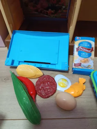 Cocina de juguete con accesorios