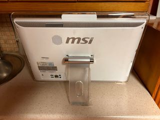MSI Wind Top AE2211 All-in-One 2012